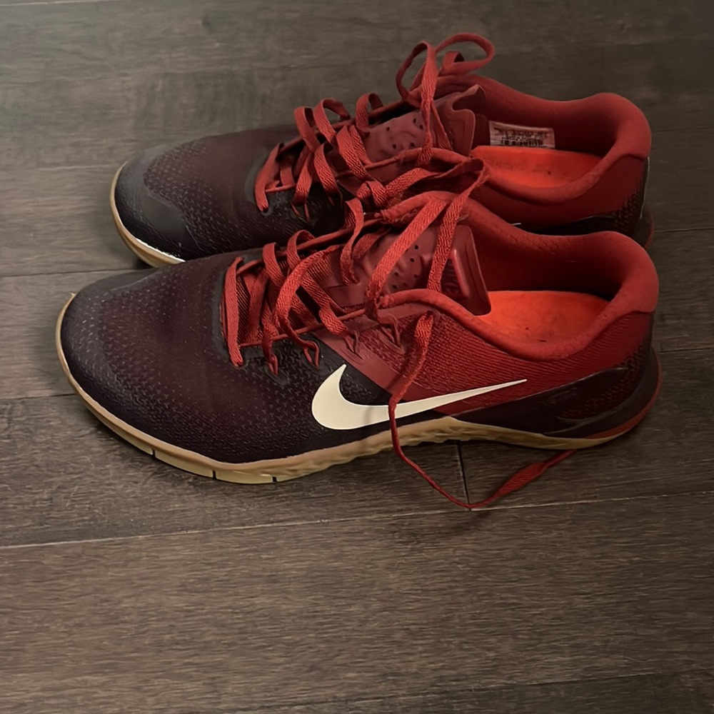Nike Metcon 4 men’s 10.5 red gum
